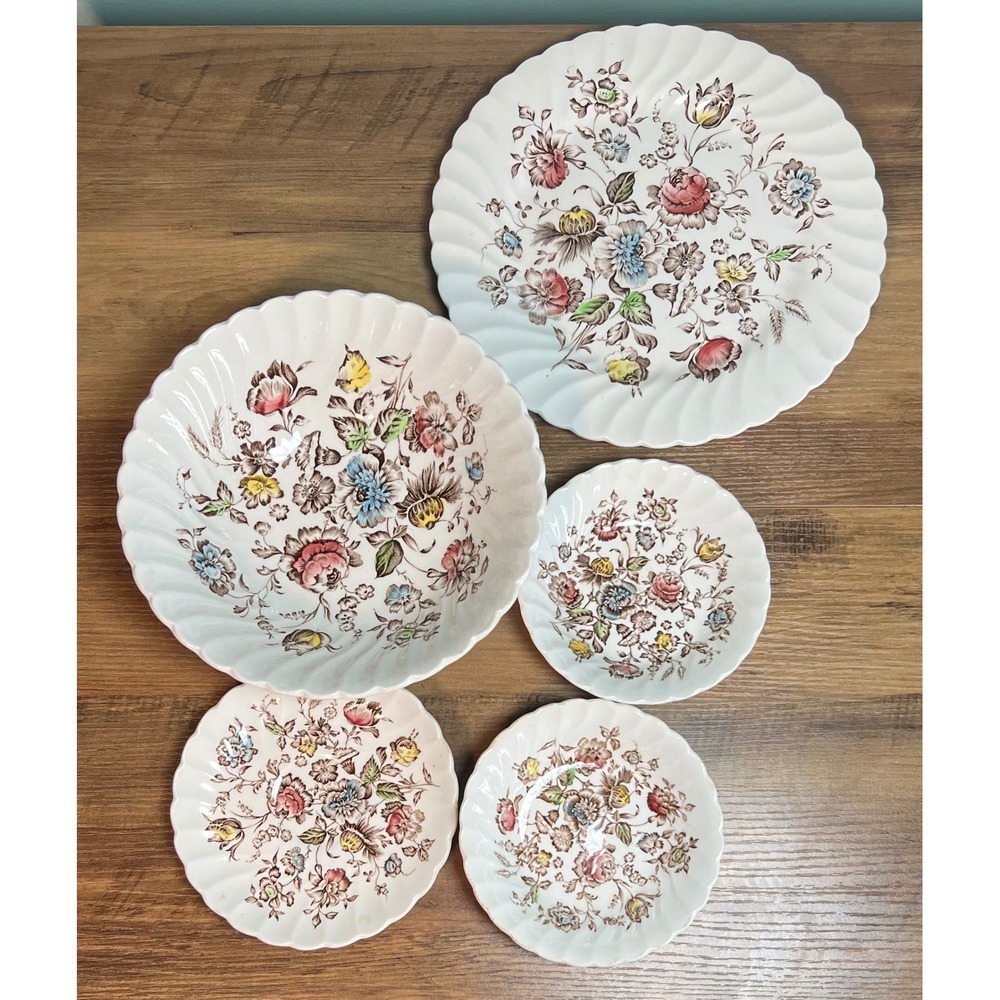 Johnson Bros Staffordshire Bouquet Ironstone Floral Dinnerware Set 5pc England